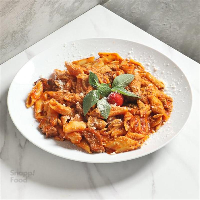 Beef arrabbiata pasta with special sauce